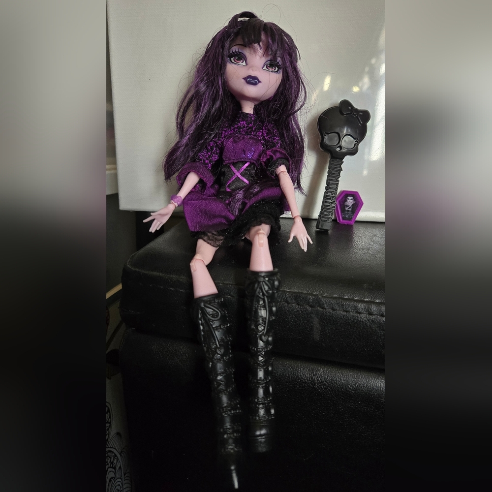 Elissabat Purple Vampire Monster High